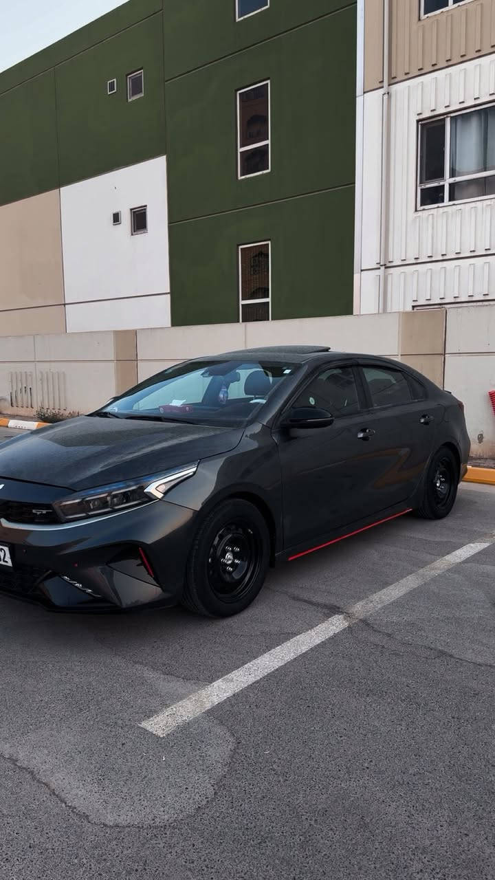 السلام عليكم فورتي 2024 جيتي لاين فول مواصفات الجيتي لاين معروفة مواصفاتها حادثها موضح بل صور بدون دواخل السعر 145 وبيها مجال للشراي المايتعبني يشلع عيوني
***********
