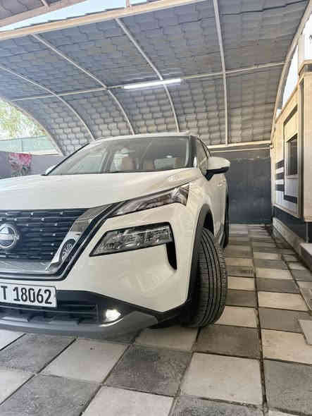 السلام عليكم 🤍 
نيسان اكستريل خليجي وكالة السور 

موديل 2025

السيارة هي والزيرو نفس الشي ماشي 1700km فقط 

السيارة بحالة الوكالة مكفوله كفاله عامه من الصبغ والشخط والبارد 

مواصفات

بصمه 

كامره خلفيه 

حساسات خلفيه 

تبريد قطعتين 

شحن لاسلكي

هاند بريك الكتروني 

اوتو هولد 

وضعيات قيادة 

نورمال سبورت ايكو 

محرك 2500

لايتات LED بالكامل 

داخل لونين 

السيارة ماشيه 1700 يعني زيرو 

مكان بغداد زيونة 

السعر (‼️258 )ورقة وبيها مجال جدا بسيط

للاستفسار الاتصال او واتساب 

***********
