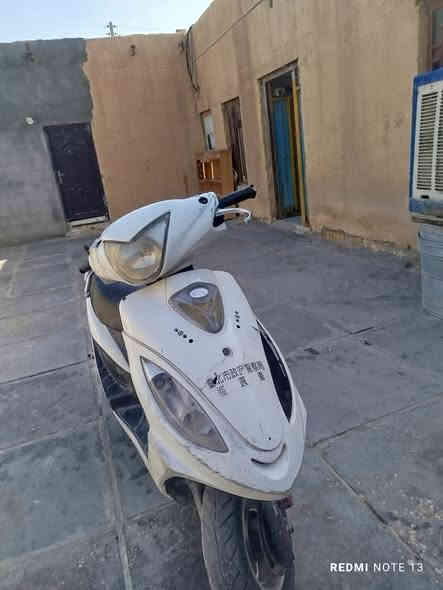 سلام عليكم  دراجه في 2 للبيع  كهربائيّات شغاله سلف شغال جاهزه كلش السعر ب350 وبيه مجال مكاني الناصريه الغراف للستفسار ***********
