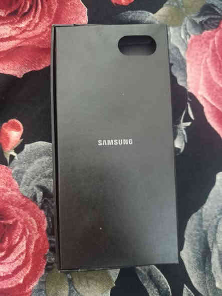 جهاز نظيف حيل أخو الجديد كارتونة موجودة +كفر التلفون العنوان بغداد ابودشير السعر 575 رقم الهاتف ***********
