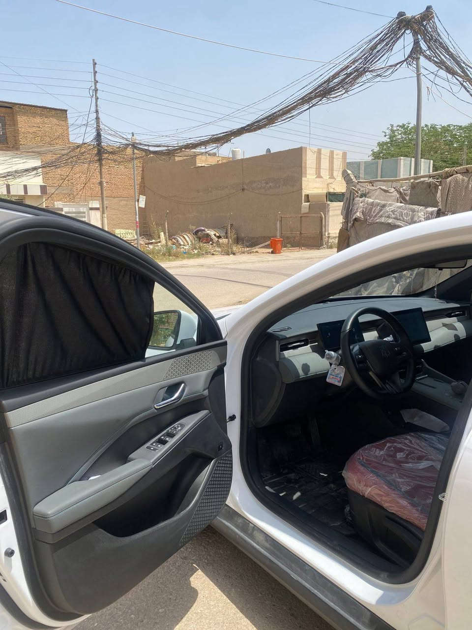 كن بلاص 2025 داخل ماروني
‏  BYD QIN PLUS  موديل 2025 
رقم بغداد بسمي ماشيه 6000 

السعر 19 مليون و 300 بيه مجال قليل 

***********

العنوان النجف الاشرف
