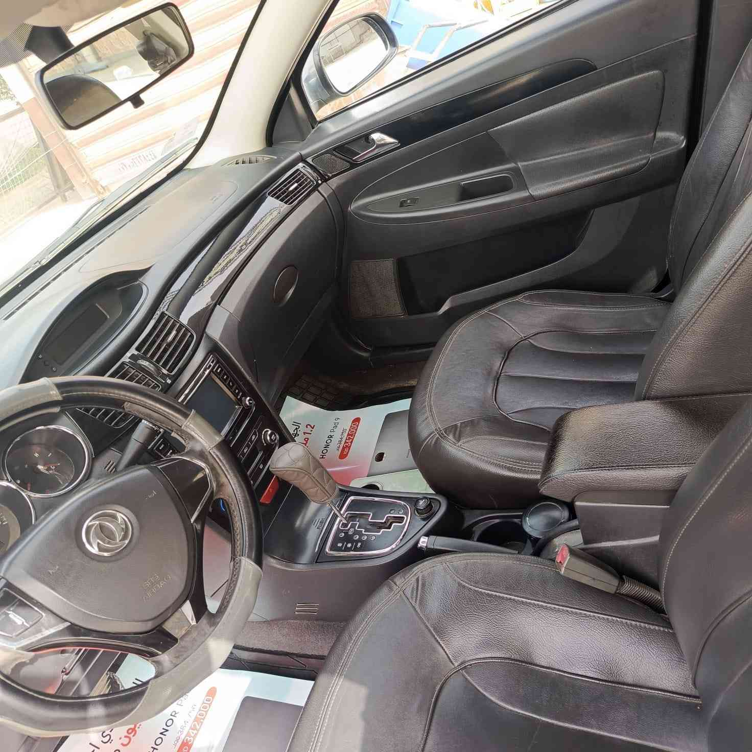 السلام عليكم سياره دونك فينك 2016 S30 فتحه كراسي جلد شاشة تبريد فحصته يرادلها فريز فقط كمبريسر جديد بالكارتون كلشي بيها يشتغل درايم شفت دسكات اماميه زوج تاير بطارية جديد ادامه عامه قبل فتره سويتلها سياره اقتصاديه جدا تعرضت لحادث ابيعها على وظعها 45 وبيها مجال بسيط *********** بغداد, العراق
