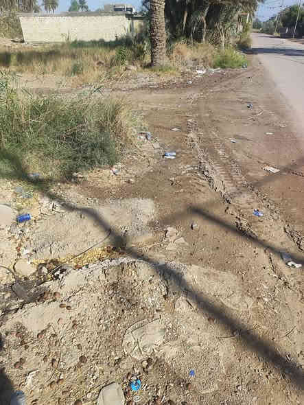 قطعة ارض مساحتها 200م واجهة 10 ونزال 20 مرتبه كلش سند 35 ع شارع الرئيسي تبعد عن شارع العام 200 متر متوفره كافة الخدمات ( ماء + إنارة + تبليط + كهرباء) هذا الرقم للاستفسار الاتصال ***********
