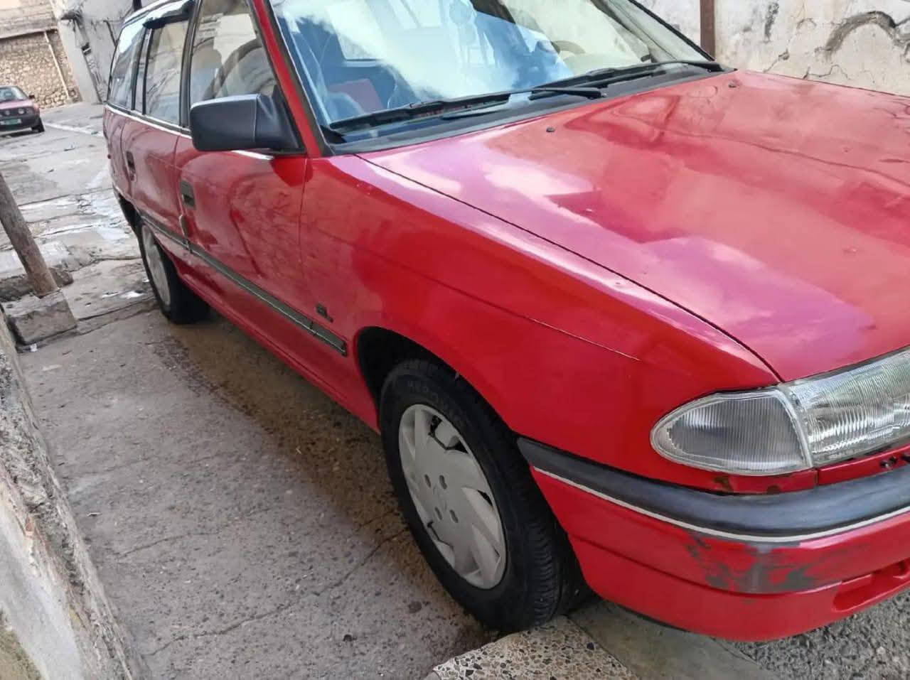 اوبل استرا ستيشن 🚘
رقم بغداد  ✅
سنويه جديده عضم
 كاربون بانزين  ⛽ 

محرك وكير شرط ✋ 
♦️كير عادي
♦️حجم 16

السياره بلاديه مابيها صبغ والكشر كدام العين 👀
#سياره حلـِۈه وجاهزه ماعايزها بس ستر •اللّـہ̣̥ مال جناي ✋

المكان موصل الايمن حي الرساله 🚶‍♂️# ***********
