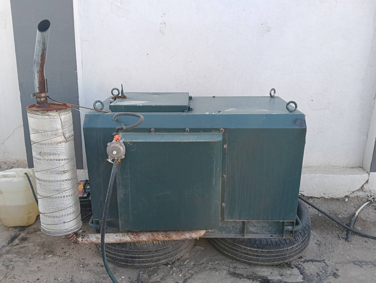 مولده كوريه اصلي..
10 كيفي ..سنكل ..تشتغل علغاز وتشتغل علبانزين مكانهه الدييوانيه السعر مليون ونص للاستفسار الاتصال بلرقم ***********
