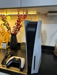 بلي فايف فات مستعمل  للبيع مع ملحقاته عنوان بغداد جديده 07722296880