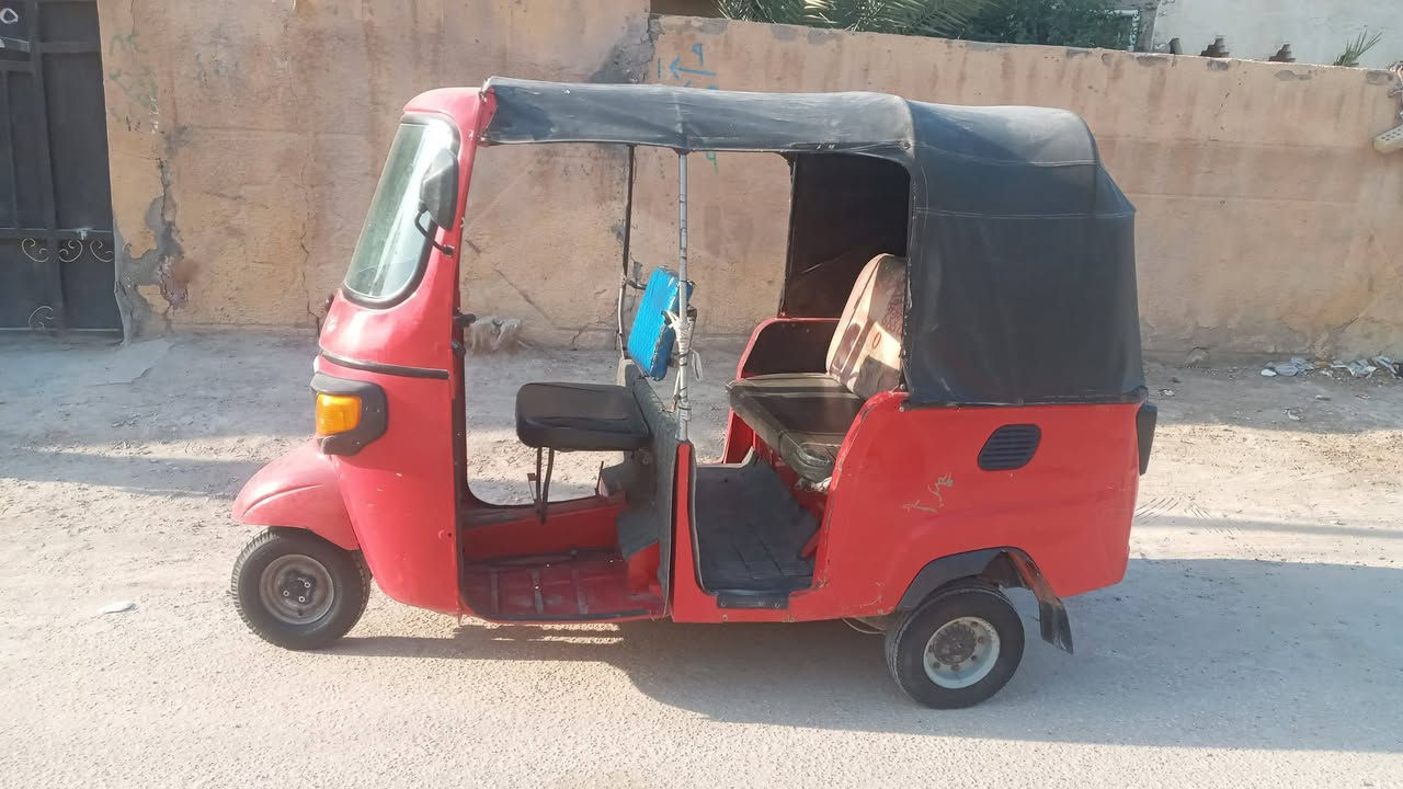 السلام عليكم 
تكتك بياجو موديل 19 للبيع محرك Tvs 
جاهزه أوراق اصولي 7 أوراق 
كهربائيات كامله من كلشي 
سعر 2500 وبيها مجال 
للإستفسار الاتصال على الأرقام التاليه
***********
***********
مكان بابل الحصوه
