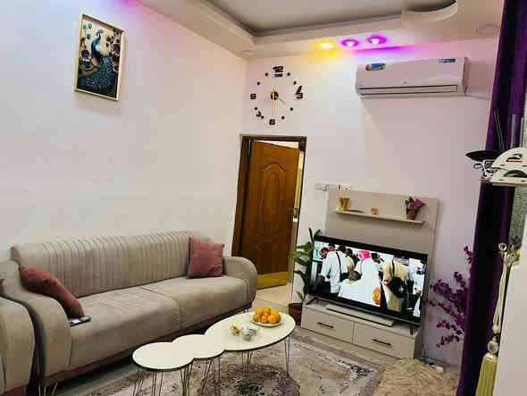 بيت للبيع 100 متر طابوصرف
حي ميسان قطاع 84 الشريط .. شارع 10 تبليط

يحتوي على

غرفة وصالة واستقبال ومطبخ ومكشوفة
وصحيات داخلية وخارجية وطارمة

السعر 115 مع المجال

للاستفسار *********** مكتب القلعة بحي ميسان
