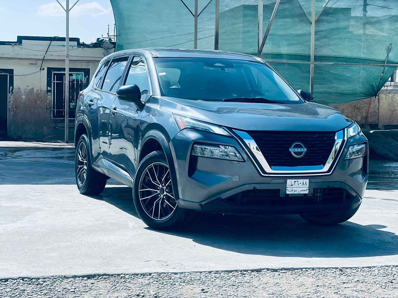 نيسان روج موديل 23 SV
بيها قطع ابيع حزام 
السعر 110 وبيها شويه مجال 
مكاني صلاح الدين قضاء الشرقاط 
***********
