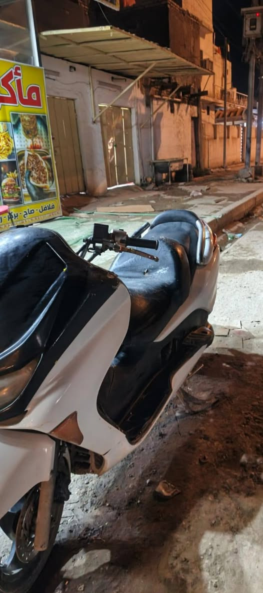 السلام عليكم ورحمة الله وبركاتة
فورزة 08 

للبيع كير ملغي 

دراجه مفتوحه مره وحده 

مكينة حلوه فول نكره سلف

الباقي كفالة وكلشي بيها شغال 

حساس استان صفح 

گلوب جنطة 

اشاير لايت عالي ناصي بلادي كلشي بيها على الوضع الشركة 

السعر (900) وبيها مجال للطيبين واني بل خدمة 🩵

مكاني ديوانيه حي العسكري 

*********** فقط واتساب
