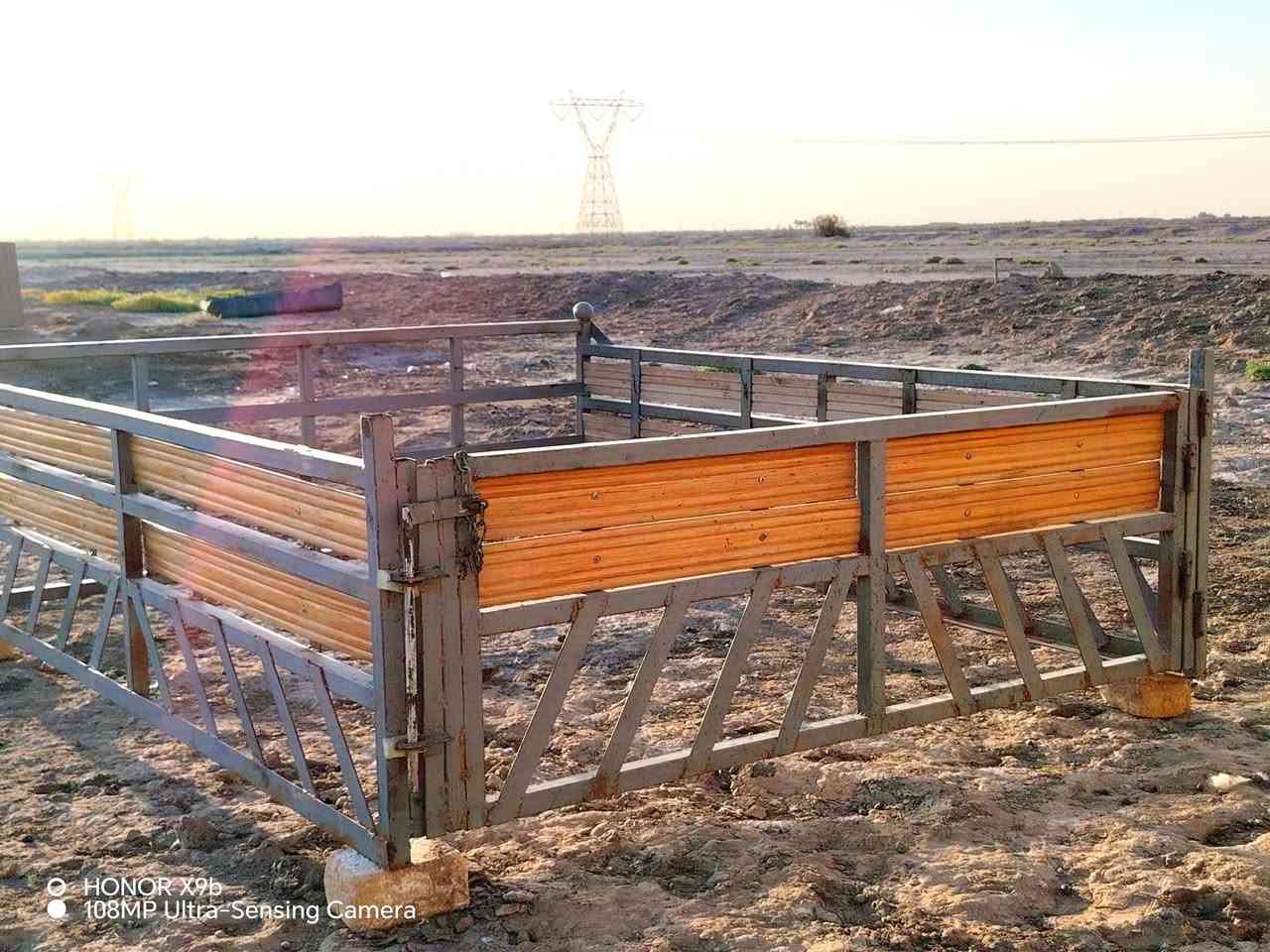 البيع محجر نيسان تك 4حلاقات جديد سعر 300////***********
