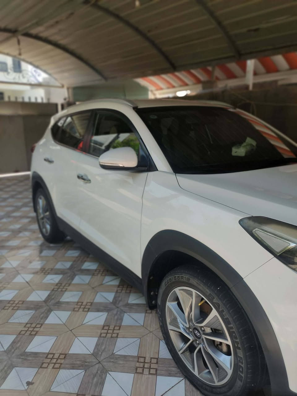 سلام عليكم
سياره توسان لون ابيض سياره نظيفه مكفوله من كلشي موديل  18رقم مميزه محرك نظيف ماشيه 115 السعر 195 وبيها مجال
وهذا رقم واي استفسار
***********
***********
