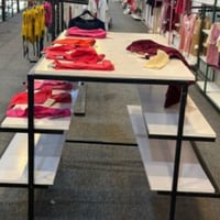 رف للبيع السعر 53 الف للاستفسار اتصل على رقم صاحب الرف  07808982397