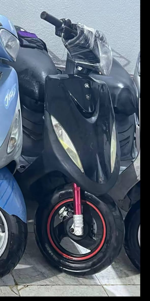 السلام عليكم ماكس عدله خمسه وخمسين دراجه نضيفه وكامله السلف عوزه بس شخاطه دراجه تمشي وتخبل ناعمه السعر 500 وبيها مجال الستفسار خاص او رقم الهاتف ***********المكان ناصريه مركز
