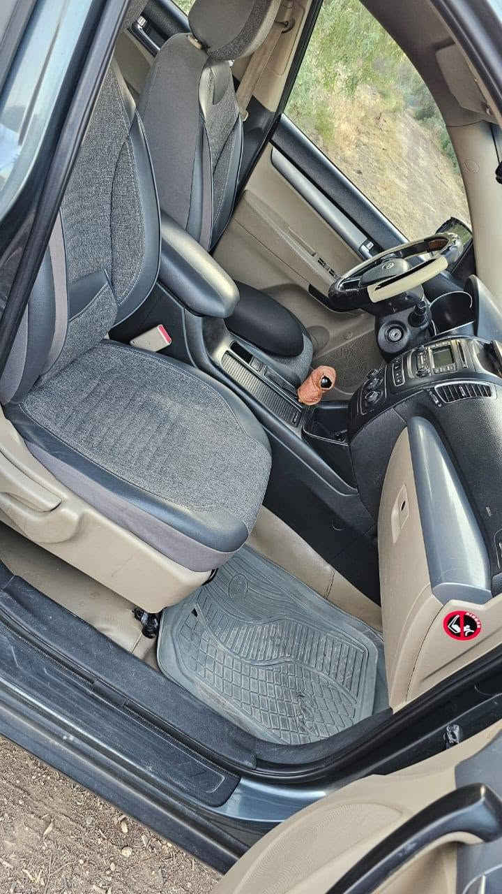 السلام عليكم 
سورنتو موديل 13  خليجي سعودي   7 راكب 6اسلندر باسمي تحويل ثاني يوم  سونار بالمنشور اتصل وتدلل ***********
