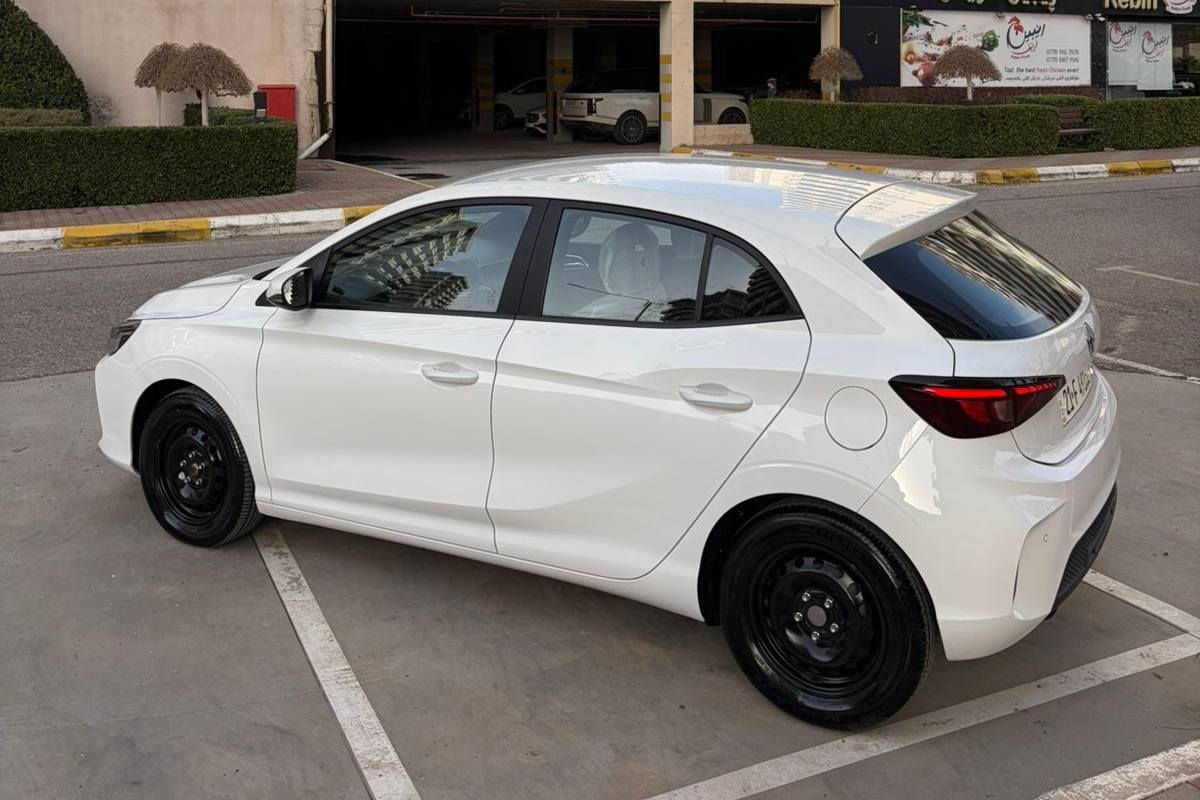 ئێم جی 3 مۆدیل 2025  زەمانی شەریکە
زەمانی شەریکە ٦ ساڵ یان ٢٠٠ هەزار کم
بێ بۆیاخ و بێ شوخت
تەنها 18 هەزار رۆشتوە
تازە سێرڤس کراوە لە شەریکە
مواصفاتی ستاندارت
کامێراو حاسەی بیلادی
تەحدید سورعە
حاسەی تایە
لایتەکانی ئۆتۆن
بەگلایت لیدە
کەپ و گاعیەکانی نکەپسن و بەکار نە هاتوە
بۆیاخ ئەستوری نیە
لەسەر دەقی شەریکە ماوەتەوە

سـعـر : لە کۆمێنت داوابکە ڕاستەوخۆ بۆت دێت 📥 

گێر و مەکیەنەی بەشەرت 
هیچ کێشەیەکی تێدا نییە 

ژمارەی خاوەنەکەی 
***********
