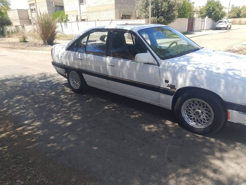 اوبل اوميكا موديل 1993 كير اوتماتيك سنويه لحد 2031 بسمي ما بيها ضربه ولا خياس كلها على البلاد كهربائيات كلها شغاله سقف سلايت تخم تاير جديد محرك لاصرف ولا بخار كير اوتوماتيك شرط بدون اي عيب جاهزه اطلع بيها وين يعجبك سعرها 38 ورقه يرهم مراوس مكان السياره كركوك رقم سليمانيه دولي *********** بطاقة بانزين بيها حجم 20 كركوك, العراق

