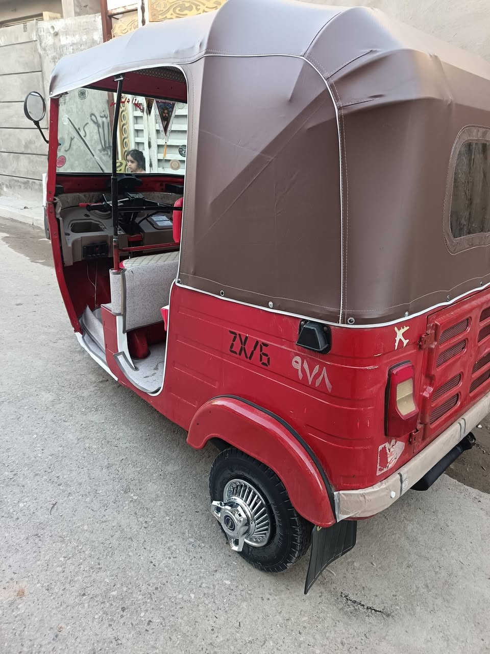 تكتك للبيع موديل 17 رقم وسنويه مصبوغه عام جماليه مكينته خير من الله ما بيه نقص بجك لشغل رقم***********
