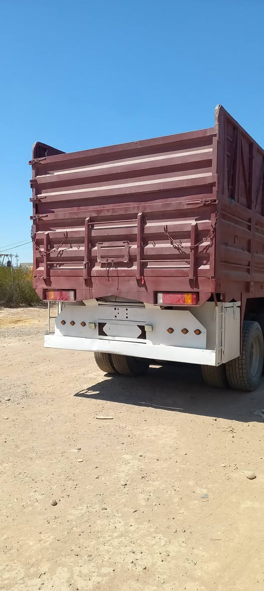 عربانه اجناب للبيع 12،50 تخم تاير جاهزه من كلشي هوه كهربائيات السعر 70 
العنوان سامراء الخط السريع ***********
