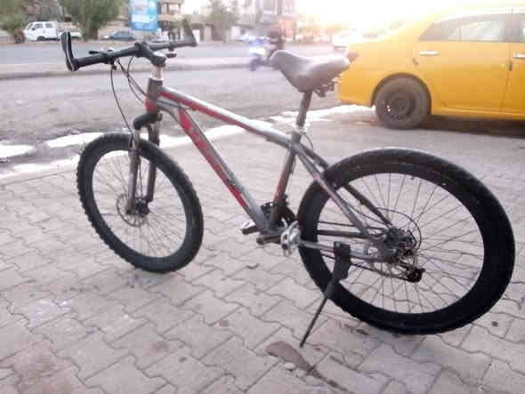 باسكل كيمو للبيع الحجم،26  شغال السعر 45 وبي مجال
***********
