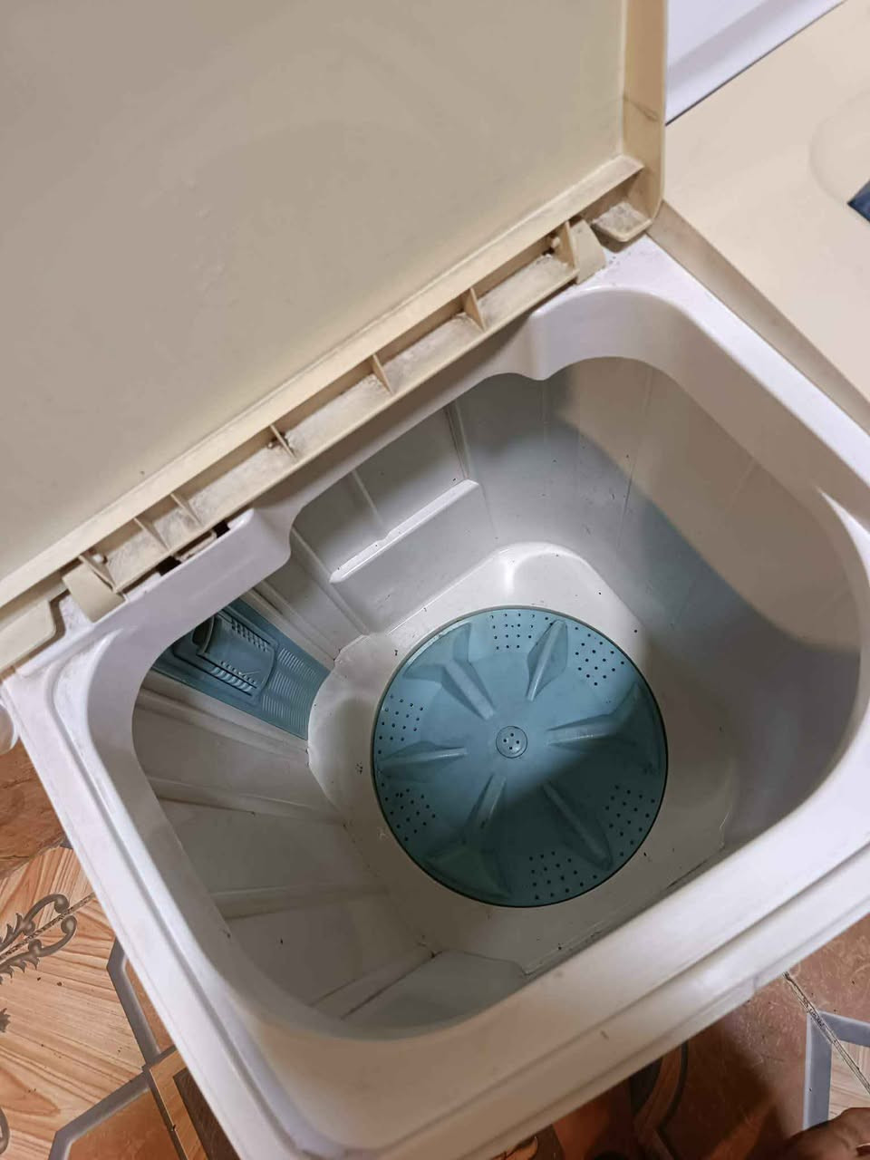 غسالة هيتاشي حجم 13 تغسل وتنشف وتصرف وكل عطل مابيها السعر 90الف الحيانيه البصرة, العراق


**إذا كنت صاحب هذا الإعلان وتريد حذفه لأي سبب، رجاءا أرسل رسالة إلى الدعم الفني**