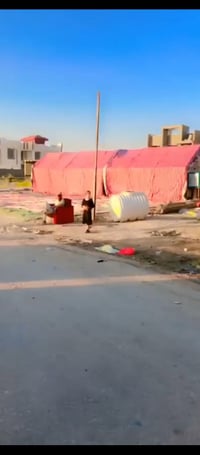 للبيع جادر ٨شبات ١٦طول ٥العرض القماش مبطن وجهين الثخين مكانه بلقاسم ٠٧...