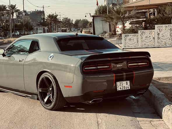 دودج جالنجر - dodge Challenger
دودج جالنجر للبيع   
6400cc🏁

التبريد ثلج❄️

الكير مكفول📍

المحرك مكفول🛞

الموديل 2018🔺

اللون اسمنتي🩶

ممشى السيارة 53 ميل🔺 

حادث السيارة جاملغات امامية سرقة والبنيد مبدل وراس الشاصي وليس الشاصي معوج ومعدل كما واضح بالصور 

المواصفات 🔺
داخل لونين 🔹

كشنات حضن 🔹

شاشة جبيرة 🔹

كاربلي🔹

سستم صوت الباين 🔹

شفتات ستيرن🔹

اس ار تي مود 🔹

برفورمانس بيج 🔹

سوبر تراك باك 🔹

كامرة خلفية 🔹

ويالة نجمه 9.5 خسفة قوية 🔹

بريك برمبو🔹
-------------------------------------------السيارة مابيها اي نقص 🔶

مكان السيارة : البنوك شارع الفتلاوي 📍

رقم الهاتف ☎️ :*********** السيد 
السعر  180
