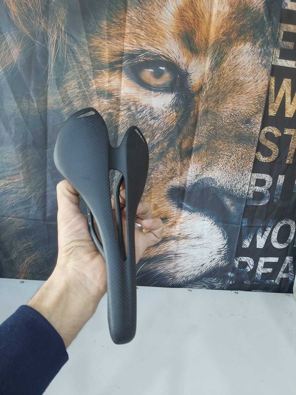 مجموعة مستلزمات وادوات للدراجات الهوائية
بالة اوربي اصلي مناشئ عالمية وبأسعار تنافسية
ايضاً مستعدون لتجهيز الدراجات الهوائية بكافة الانواع وصيانتها بشكل احترافي ودقة عالية 🚴
   ✈يوجد توصيل لجميع المحافضات ✈
كركوك مدخل سايدين حي الاسرى والمفقودين 
معرض ابو شيفان ( *********** )
