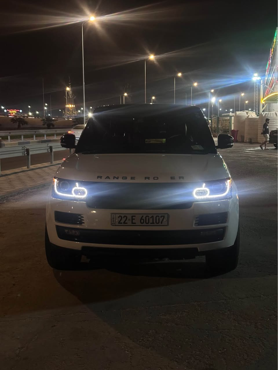 رانج لوفر فول فول مواصفات  خليجي سردار 
غنيه عن التعريف. كفاله عامه ما عده الباب السايق بي ضربه والباقي كفاله 4كشنات كهربائي تبريد تتفئه بل كشنات  بنو رامه  تبريد امامي خلفي حتا بل صندوق تبريد 
دبلات جوبلس تصعد وتنز السياره التحكم من يم السايق
ولله شكد ما تعد المواصفات تتعب ماشيه 205الف 

موديل 2015
رقم اربيل 
العنوان البصره  الجمعيات
السعر 320ورقه. وبيها مجال للشراي 
الرقم *********** البصرة, العراق
