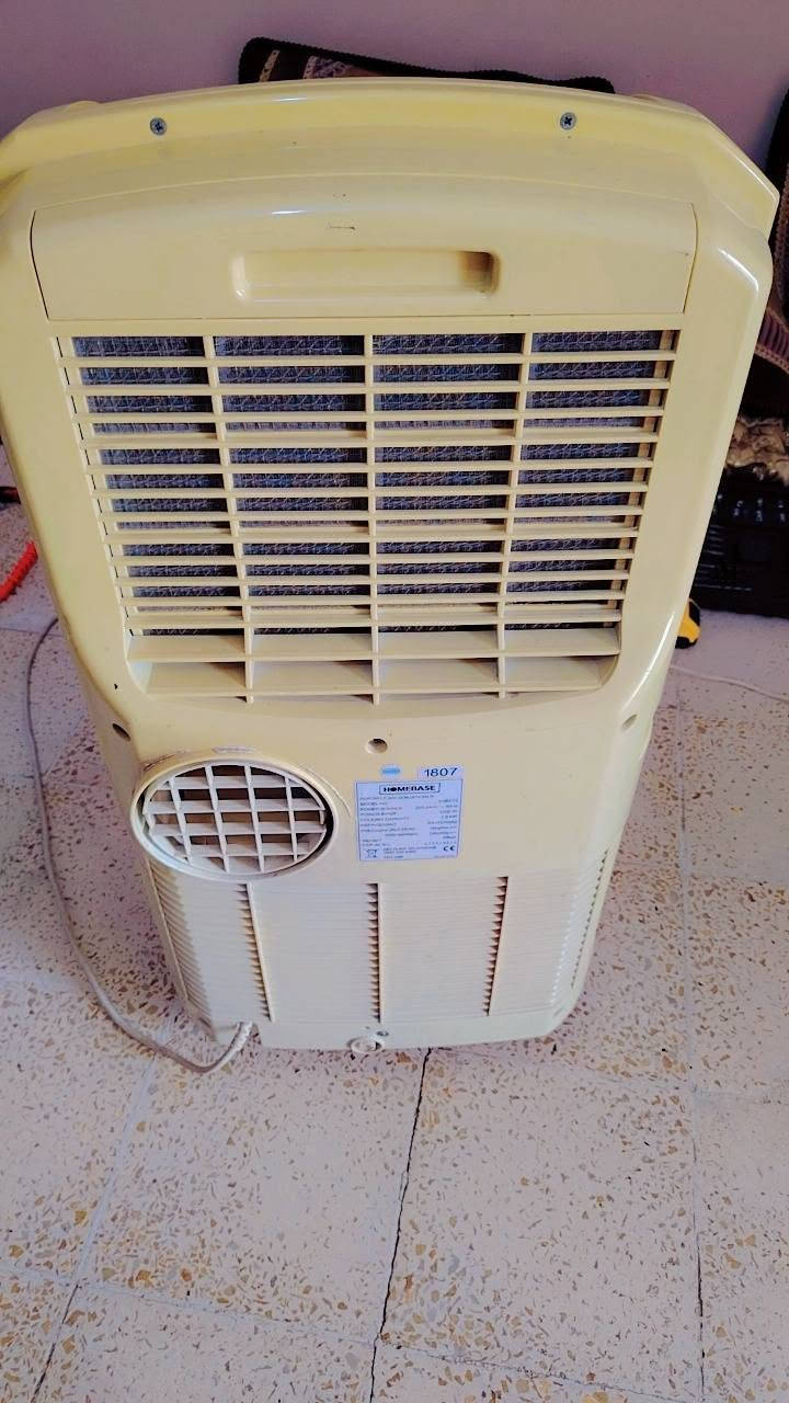 سبلت للبيع
 بريطاني الصنع نظافة90٪
للاستفسار الاتصال على الرقم
***********
