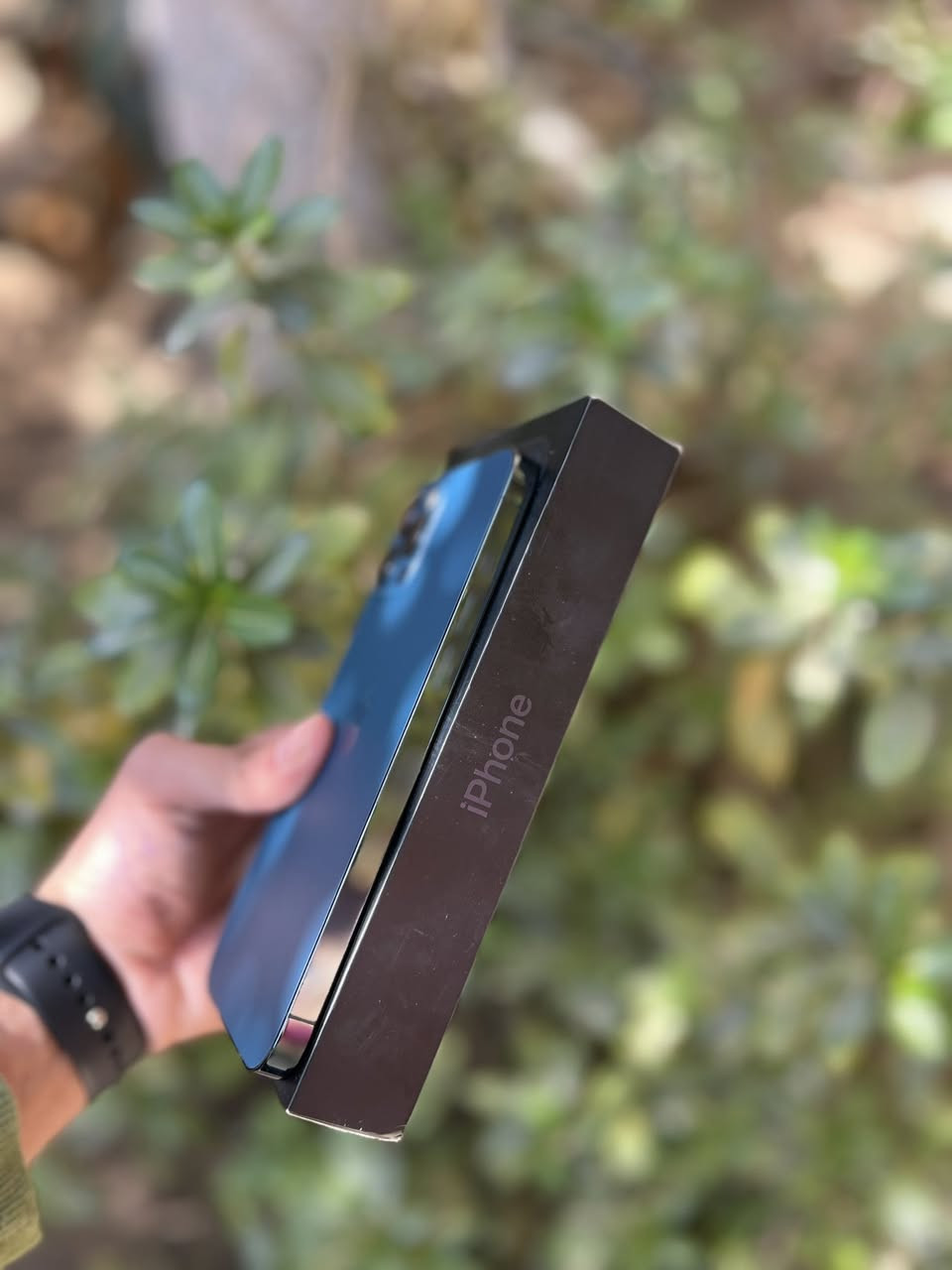 ايفون 12 برو ماكس ماستر عربي شرق اوسط ضمان بلادي ممفتوح ذاكره 256 بطاريه 79 بل حاسبه 81 كامل ملحقات عنواني بعقوبه شراي خابرني ***********
