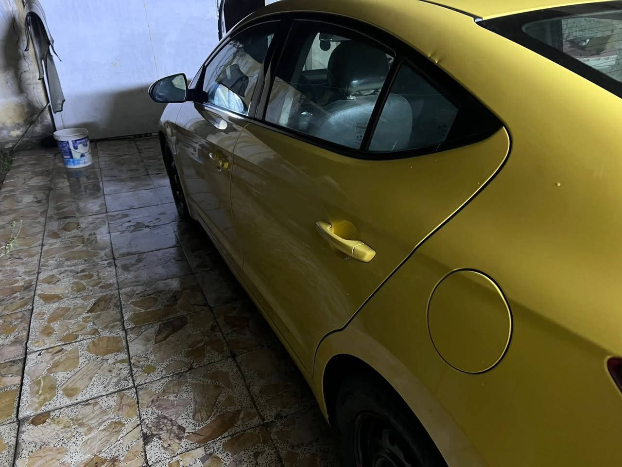 السلام عليكم عرض النترا موديل ٢٠٢٠ وارد امريكي حادث ربع جاملخ وربع الدعاميه الامامي حادث وبيها ربع الدوسه  بسيط سياره ماشيه ١٠٠ الف حقيقي مكينه ٢٠٠٠ دوش كير سيفيتي مواصفات عاديه رقمالجديد السعر ١٣٧ وبيها مجال بسيط عنوان بغداد الشعب رقم الهاتف ***********
