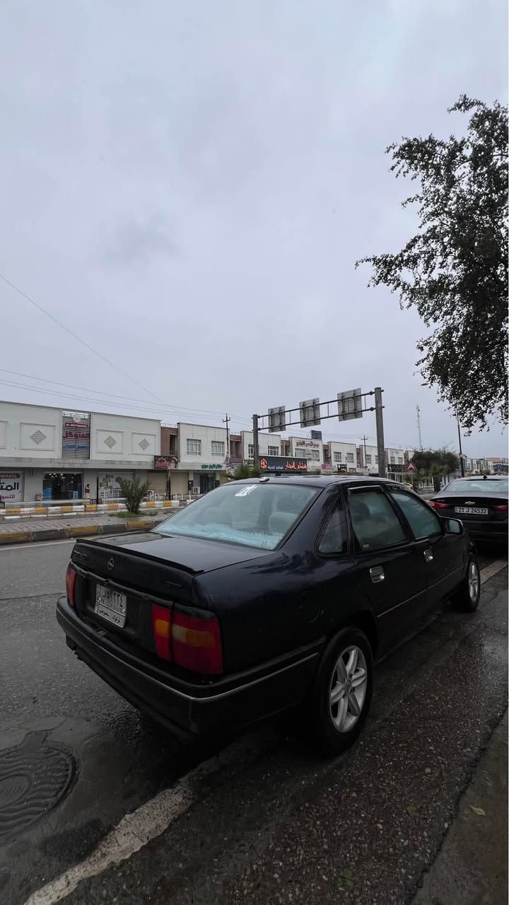 اوبل فكترا رقم كركوك 
كاوبون بانزين بيها 
باسمي شرط التحويل 
كلير عام جمالية 
موديل 91
اللون حبري 
*********** كركوك, العراق
