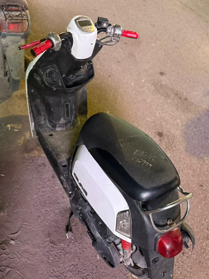 بوليسي نوزل
سلام عليكم 
دراجه بوليسي نوزل 
جاهزه مكينه شرط مامفتوحه 
دراجه جاهزه مابيه شي 
سعره 450 وبيه مجال بصيط سعره ابلاش 
ملاحضه بيه تبخير كلش قليل اول ماشغله 
مكان الناصريه مركز الشموخ 
رقم الهاتف ***********
