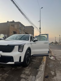 سورنتو 24خليجي قماره حديد ماشيه 11الف سياره نضيفه مناقصه ايشي بيه رصعه...