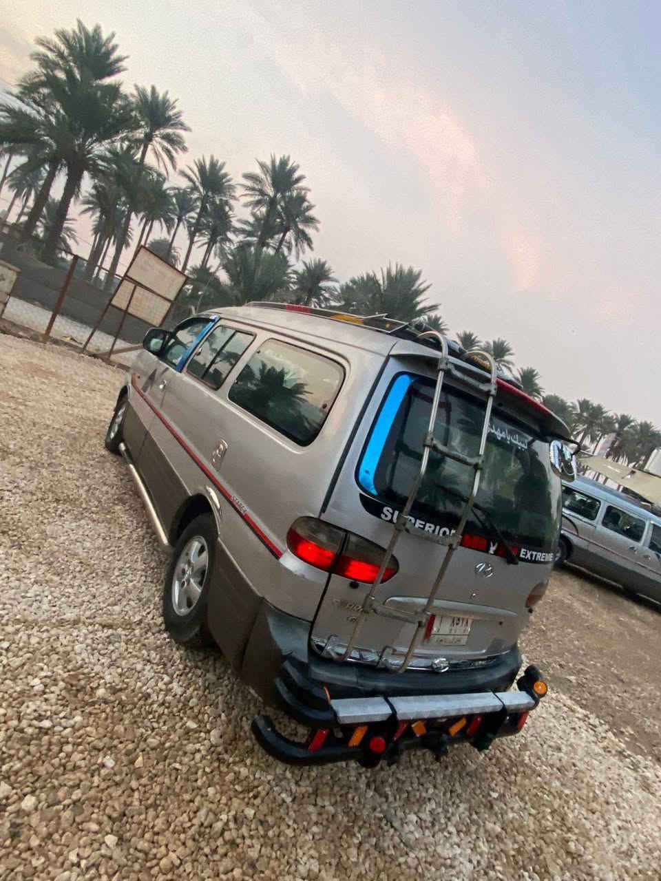 ستاركس ٢٠٠٧كير ومحرك وكسل شواصي نضاف داخلهه حلو ٧٨وبيهه مجال حك الجيه كهربيات شغاله الهاتف ***********@***********
