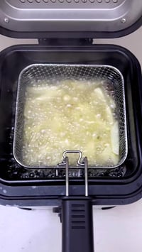 قلاية ٢٫٥ لتر • قرمشة مطاعم • مناسبة للعائلة