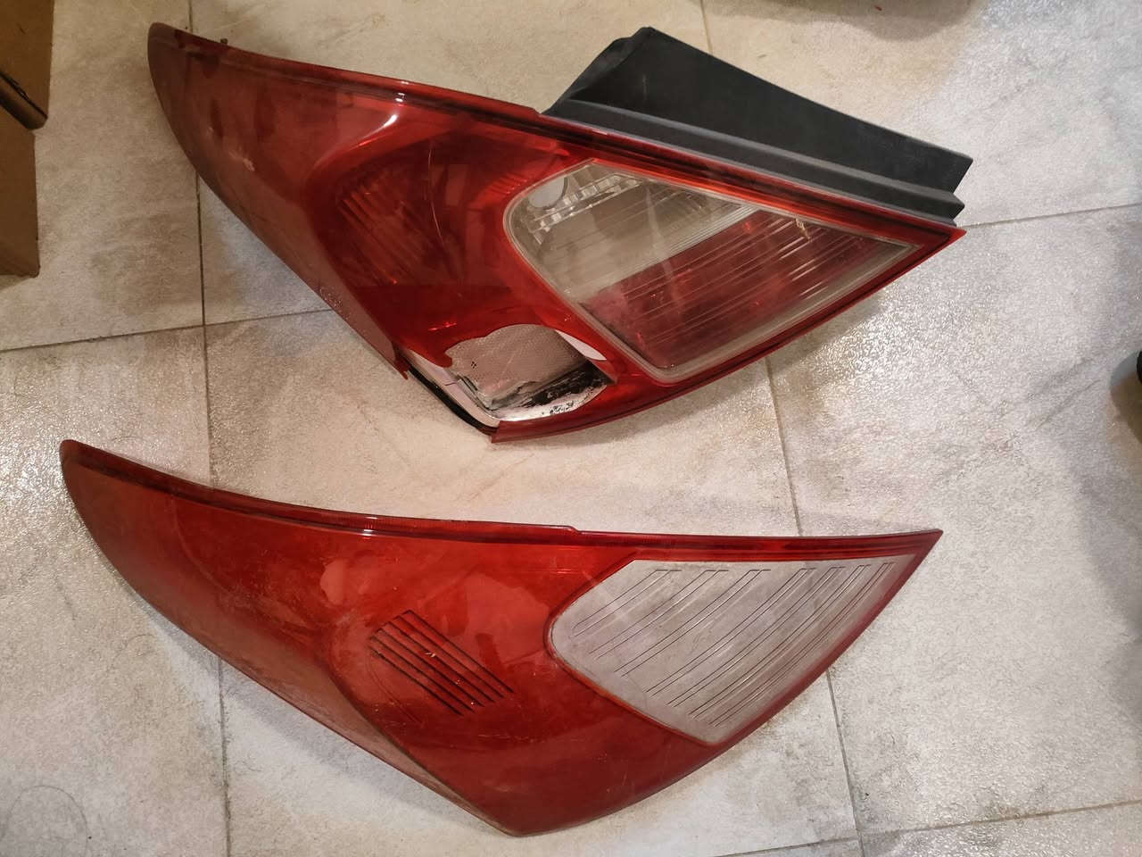 السلام عليكم.. متوفر
مسجل صني هندي السعر 15 الف
كفر مال مسجل 15 الف
بك لايك 25 الف
بروجكترات صني هندي الزوج 20 الف 
كبات حجم 14 التك ب5 الف
وحجمه 15 التك ب5 الف 
جامات لايتات امامية الزوج 35
فيت بم وقاعدة كاملة ب55 الف
مكاني بغداد حي الاعلام 
***********
