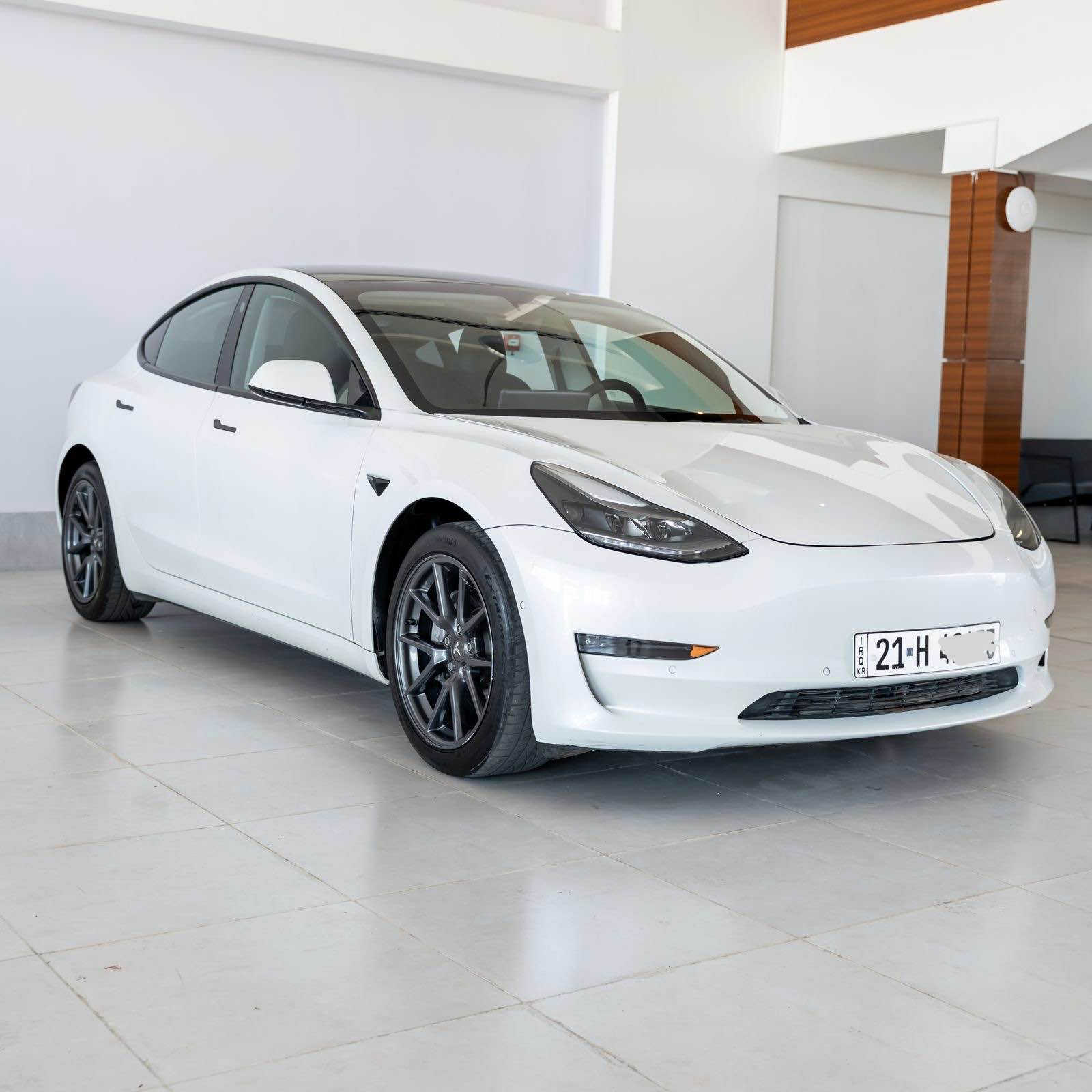 تێسلا مۆدێل ٢٠٢٣ تاک مۆتۆر 
سەیارەکە زۆر تازەو جوانە هەموو گیانی بەشەرت تەنها یەک پەڵە بۆیاغی هەیە لەسەر بۆنیتەکەی 
نرخی ١٦٠ وەرەقە و مەجالێکی کەم 
ژمارەی تەلەفون : ***********
واتساپ&ڤایبەر✅ السليمانية, العراق
