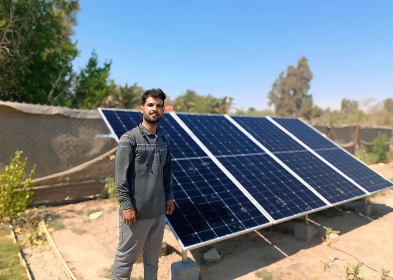 تم والحمد لله 

🌅 تنصيب منظومه طاقه شمسيه 

💡تجهيز المنظومه 8 امبير نهاري و 5 امبير ليلي 

🛑 مكونات المنظومه : 

🟢 انفيرتر ديا 6Kw قابل للتوسعه والتطوير مستقبلاً 

🔵 بطاريه ديا 5Kwh 

⭕ الواح HiX10 عدد 4 

🔵 قواطع حمايه متكامله 

🟢 هيكل حديد مغلون 

اجعل سطح بيتك محطه انتاج كهرباء 

نقدم افضل الحلول المناسبة للطاقه الشمسيه 

🌅 مكتب احمد مسلم للطاقه الشمسيه 

📞 ***********
      ***********
