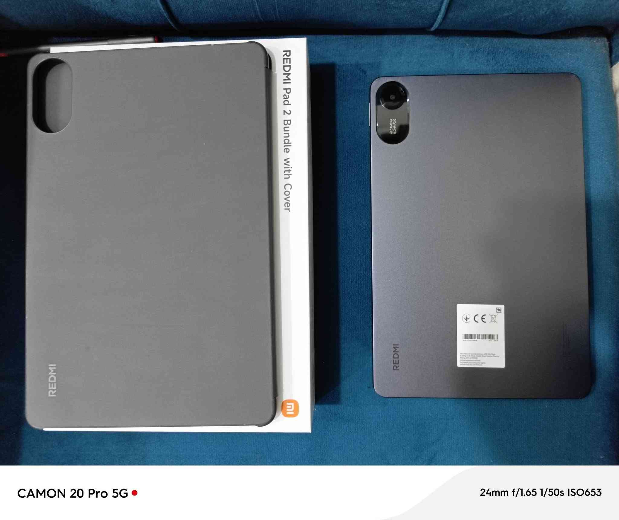 للبيع: تابلت Redmi Pad 2 (نسخة Bundle مع الكفر الأصلي) 📱✨

جهاز تابلت حديث وعملي، يجمع بين الأداء المستقر والشاشة المميزة.

المواصفات 
الشاشة: 11 إنش بدقة 2.5K (2560 × 1600)، تدعم معدل تحديث يصل إلى 90Hz لسلاسة في العرض، وسطوع يصل إلى 600 شمعة.

المعالج: MediaTek Helio G100-Ultra (ثماني النواة بتقنية 6 نانومتر).

الذاكرة (RAM): 8 جيجابايت.
التخزين: 256 جيجابايت، ويدعم توسعة الذاكرة عبر كارت ميموري (MicroSD) حتى 2 تيرابايت.

البطارية: سعة كبيرة 9000 مللي أمبير تدعم الشحن السريع.

الكاميرات: خلفية 8 ميجابكسل، وأمامية 5 ميجابكسل.

الصوت: 4 مكبرات صوت (Quad Speakers) تدعم تقنية Dolby Atmos.

نظام التشغيل: يأتي بواجهة Xiaomi HyperOS.

الايباد موجوده كل الملحقات مع الكارتون ... على. الفحص استعمال 10 اشهر فقط . موجود وصل الضمان 

السعر 250 
واتساب
***********
