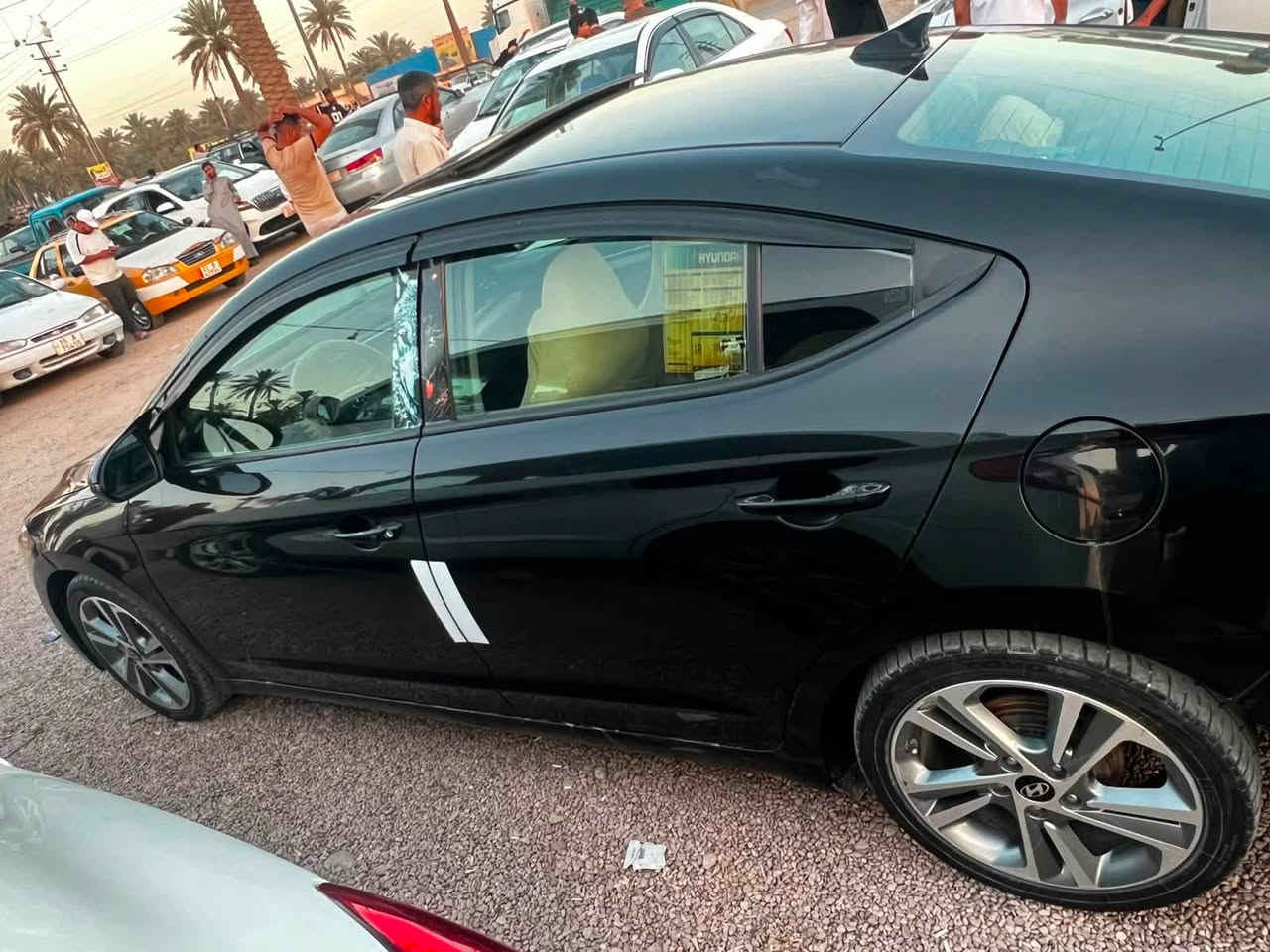 سلام عليكم اللبيع النترا  موديل ٢٠١٧موصفات 1/1 بصمه فتحه سقف رادارات جانبيه  شاشه كامره ويل كب تحكم ستيرين  3انضمه قياده سياره 1/1 محرك 2000دوش 
تدفئه كشنات كشن السائق كهرباء حادثها باب و جاملغ خلفي ايمن بدون دواخل  حادث من إمريكا +جاملغ امامي بارد ايمن ماشيه 140 رقم اربيل سياره بسمي شرط  تحويل سونار مرفوق معى صور 
سياره مجلب بيها ولف بس اني ابيع كايمه 
 ***********بي واتساب 
رقم هاتف ***********
 عنوان بغداد _ابوغريب _الزيتون 

سعرها 105وبيها مجال
