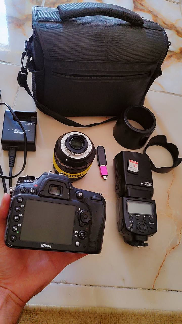 كامره نيكون 7100
نضافه فول 

كامل ملحقات المكان ناصرية 

لبيع أو مراوس بكامره احدث وطي فرق 

السعر 570

وهاي صوره


**إذا كنت صاحب هذا الإعلان وتريد حذفه لأي سبب، رجاءا أرسل رسالة إلى الدعم الفني**