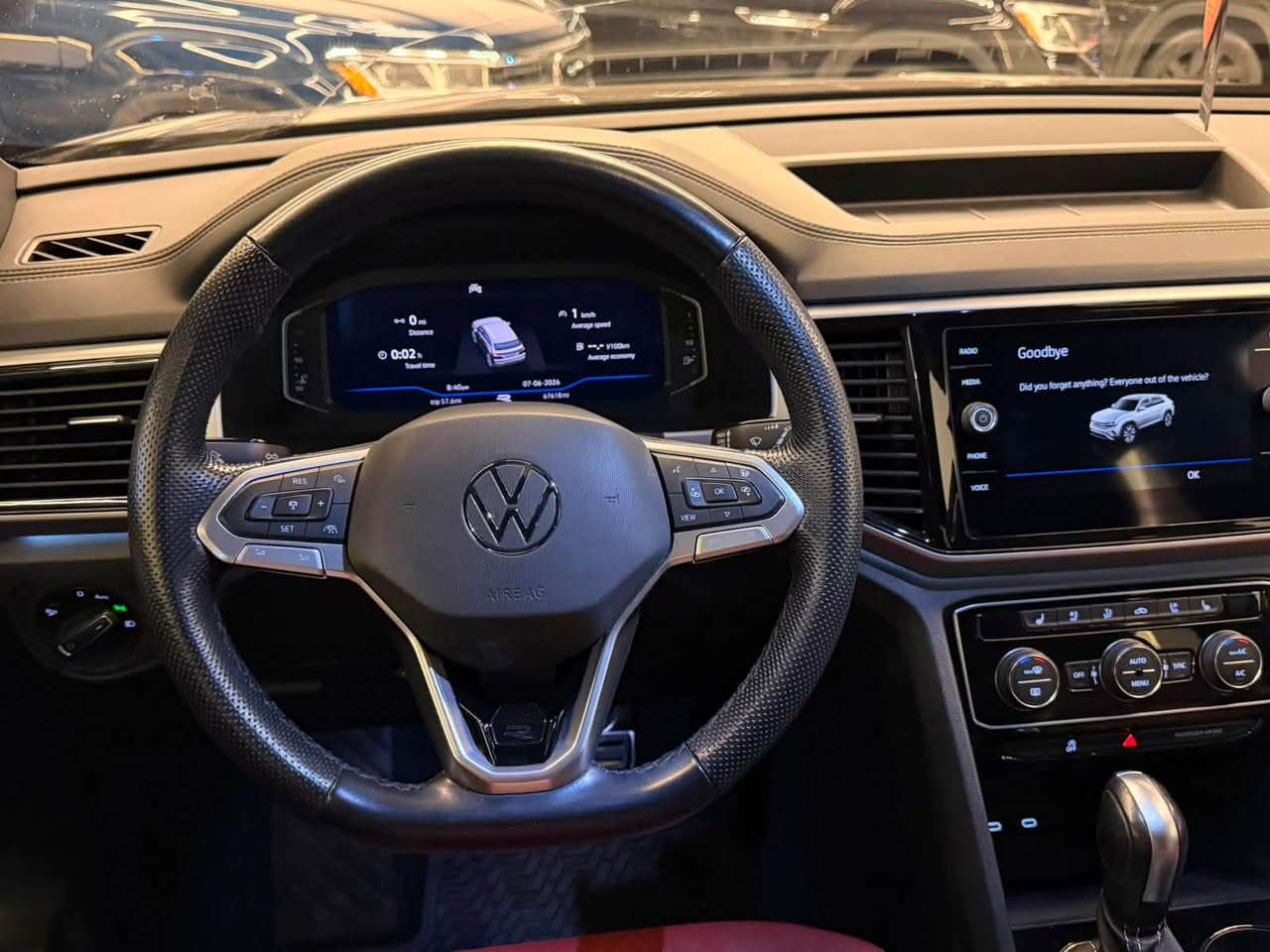 اللون : .اطلس كروس سبورت سمنتي ٢٠٢٣ كلين تايتل
‏  V6 Se R-Line.4Motic 
المواصفات فول فول/1/1/أعلى فئة 
عداد المسافة : 67ميل
حجم المحرك : 3.6( 6 سلندر )
السعر : 310$ بى مجال
المواصفات
دة بل اكسل : AWD  بردات ابواب
داخل احمر بيلادي فتحه سقف بانورما
ابواب بصمة بصمة تشغيل تشغيل عن بعد : REMOTE START
مرايا شفط كهربائي+إنارة 
سستم سماعات : FENDER شحن وايرليس
اوتو هولد : AUTO HOLD
اوتو ستارت : AUTO STARD
صندوق شفط كهربائي
 شاشة دشبول 
اوتو هولد
اوتو ستارت
اوتو بارك : AUTO PARK
اوتو ستوب : AUTO STOP
نظام : GPS
نظام : ECO
نظام : NORMAL
نظام : SPORT
نظام : SNOW
نظام
‏OFFROAD
نظام OFFR.CUSTOM
كشنات : خمس مقعد
كشنات جلد
كشنات جلد تدفئة+تبريد +خزن+ميموري
كاميرة " 360
كاميره امامي
كاميره خلفي
هاند بريك بصمة
رادار 360
رادار امامي ( تحديد مسار )
رادار جانبي ( نقاط عمياء )
رادار خلفي ( التحذير من الاصطدام )
حساسات 360
1.حساسات امامي
2.حساسات جانبي
3.احساسات خلفي
تحكم اسيرين استيرن تدفئة تبريد المس تبريد مركزي
لايتات LED زينون متحرك بيلادي بكلايتات LED بيلادي
ويل ابيض حجم 20
السياره كلين تايتل مكفول دعامية للدعامية

 مكان السيارة اربيل معرض شورش منطقة معارض
 *********** كورك مع وتساب
