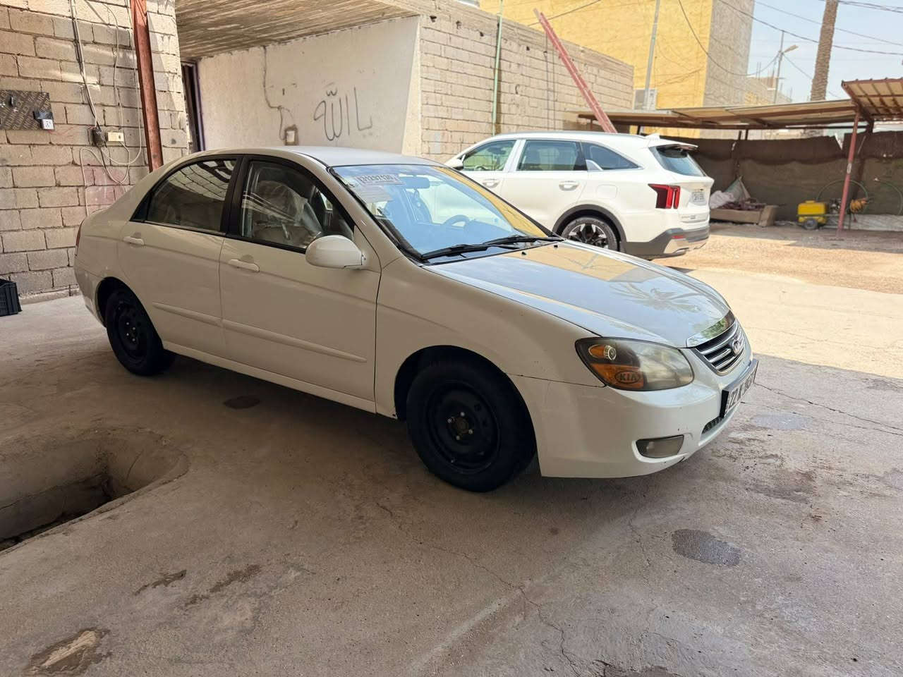 سبكرا موديل 9 مكينه الفين 
بيع سريع 
بيه مكانات صبغ بدون دواخل 
رقم اربيل بسمي 
مكان السياره بابل الكفل 
‏‪***********‬‏
