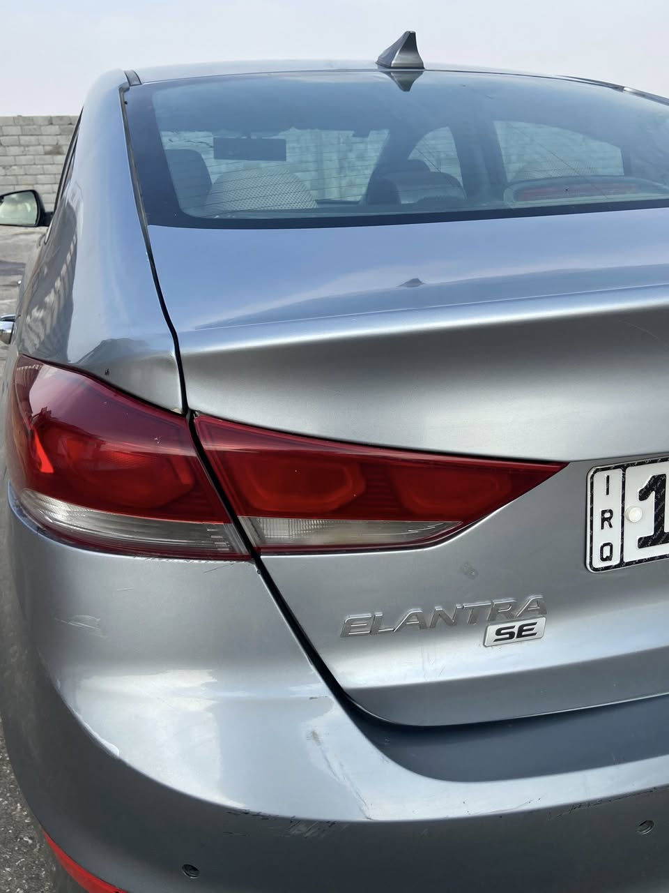 يالله السلام عليكم
هونداي النترا 2017 وارد امريكي
محرك 1800 دوش 
السياره جاهزه مانقصها برغي كير محرك حداديه تبريد تدفئه 
رقم انكليزي سنويه لل٢٠٢٨ 
مكان السياره بابل الاسكندرية 
 #السعر110وبيهامجال جداً قليل
للاستفسار خاص او على رقم***********
