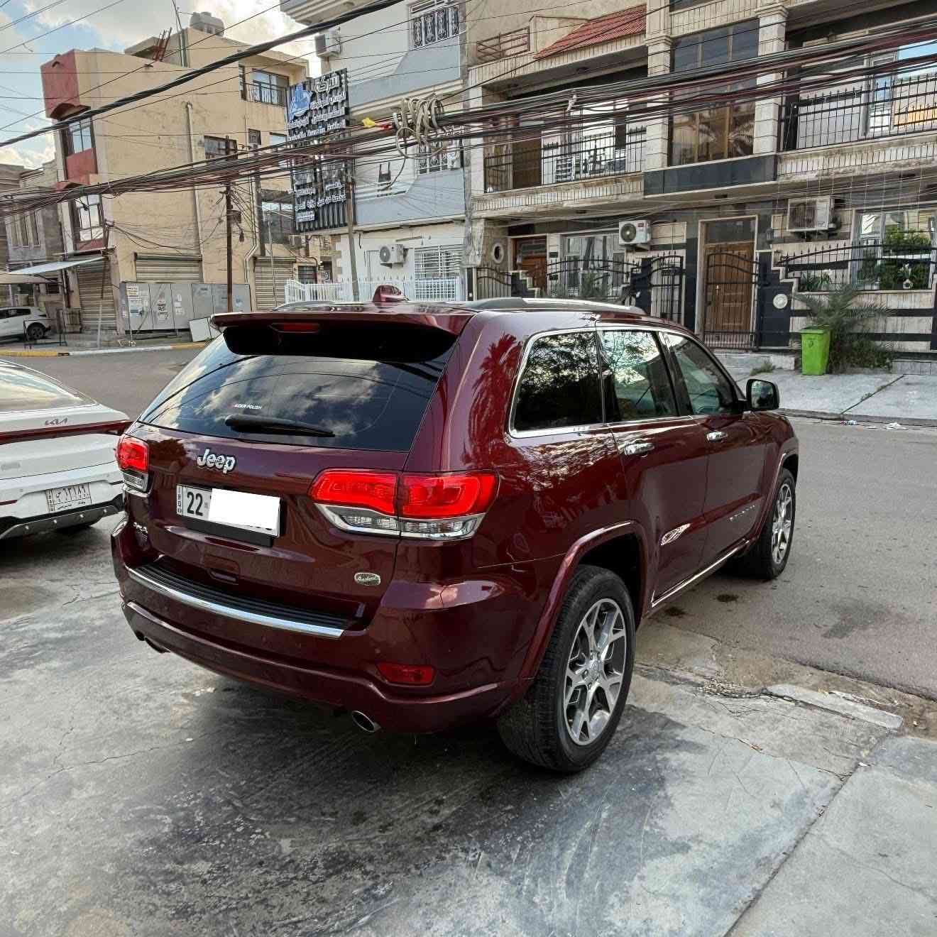 قطعه من النوادر 📍👨🏻‍🦳
سلام عليكم جيب اوفر لاند فول 1/1  (  جديده اخت زيرو)
الموديل 2021  (خليجي) . وكالت هارلم السياره 
اللون: كرزي مميز عليه بوليش مصرف عليه سياره 
المحرك : V6.  3.6L . 
العداد : 43
رقم اربيل هزه سنوية جديد باسمي  
مكفوله من صبغ و البارد والتبديل و الفتح و اي ضرر كفاله
 ماعده رصعه بلباب بعده عله وضعه 
سياره علا ايدي  برغي ما ملعوب بيهه شرط  
سياره من النوادر جديده و حلوه استخدام قليل جدا
المواصفات فوول للخير 
*قياده ذاتيه 
*داخل قرميدي 
*سياره 3 شاشات امامي و خلفي 
* دفع رباعي 4x4 . 
* رادار جانبي مع مانع تصادم .
* تحذير الخروج عن المسار ⚠ . 
* تحذير النقطة عمياء ⚠ .
* شاشات خلفية . 3
*داخل جملي قرميدي المميز 
* نظام الاسطفاف الآلي (اوتو بارك) .
* ويل قياس 20 انج .
* سقف بانوراما . 
* شاشه كبيرة 8.4 انج . 
* نظام الخرائط (GPS) .
* نظام التعليق هوائي (جكات) . 
* ستيرن كهربائي . 
* المصابيح الأمامية زنون .
* كشافات الضباب زنون .     
* تشغيل عن بعد .
* صندوق كهربائي .
* مقصورة الركاب من الجلد الفاخر .
* حفظ وضعيات الجلوس (ميموري) . 
* المقاعد الأمامية كهربائية .
* المقاعد الأمامية تبريد وتدفئة .
* المقاعد الخلفية تدفئة .
* مشغل اقراص CD/DVD . 
* سستم صوت هارمون كوردون . 
* حساسات أمامية
* حساسات خلفية . 
* كاميرا خلفية .
* تدفئة ستيرن . 
* بخاخ ماء على المصابيح الامامي.
* المرايا الجانبية قابلة للطي .
* مرايا متحسسه للضوء العالي . 
* مانع تصادم خلفي .
* مقود السائق من الخشب . 
* بلوتوث تلفون . 
* محدد سرعة . 
* نظام التشغيل والاطفاء الاوتوماتيكي ( Auto Start System ) .
* نظام بريك اوتماتيكي ( Auto Break System ) .
مكاني بغداد حي جامعة 
***********
