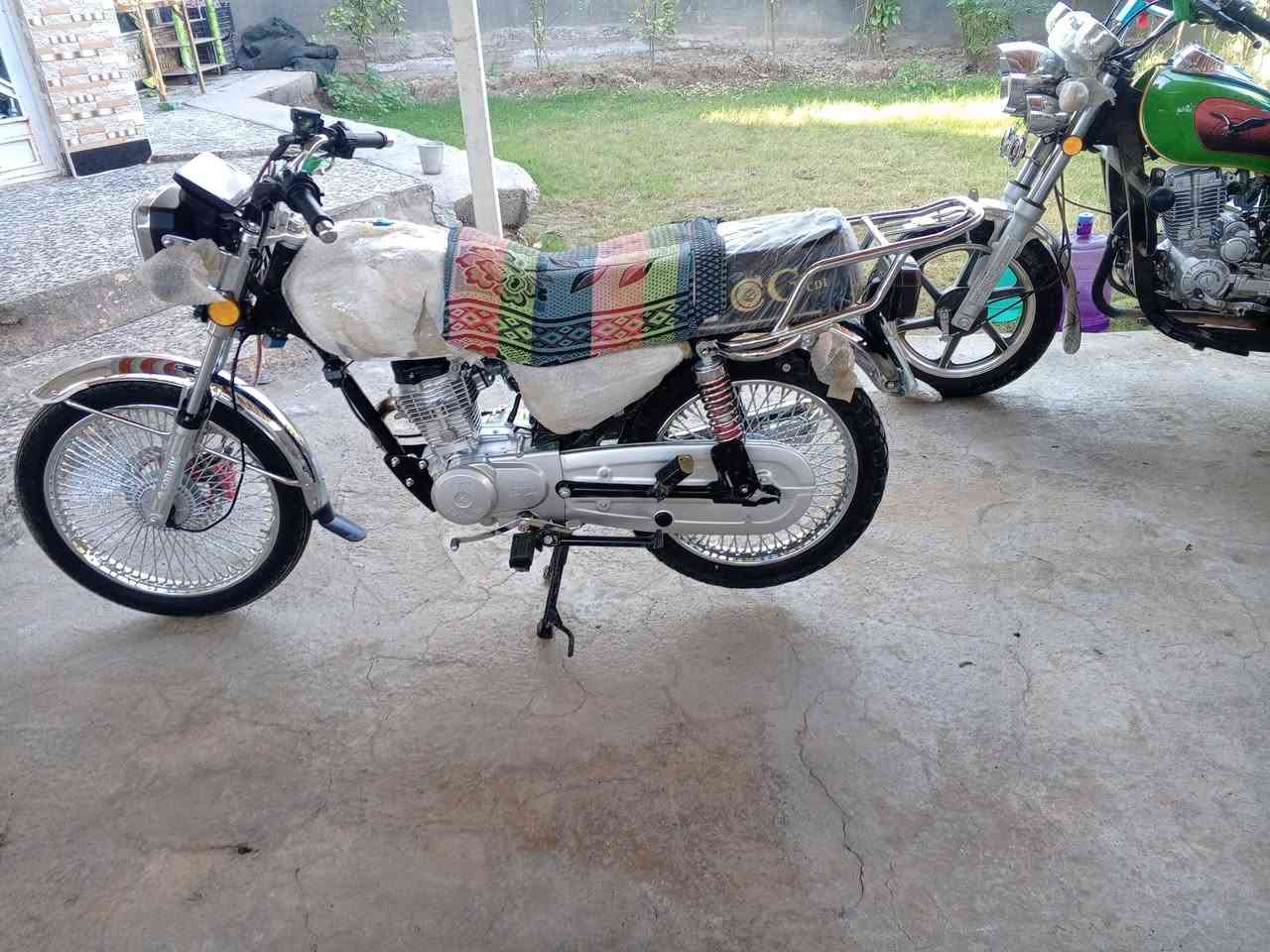 للبيع دراجه تايكر موديل 25 أوراق كامله مكفوله السعر خاص وتصال *********** مكان بابل سدت الهندية المهناويه
