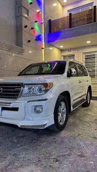 لاندكروز موديل (2015) للبيع  بريم اصل ام الطفايه  رقم انكليزي الجديد ب...