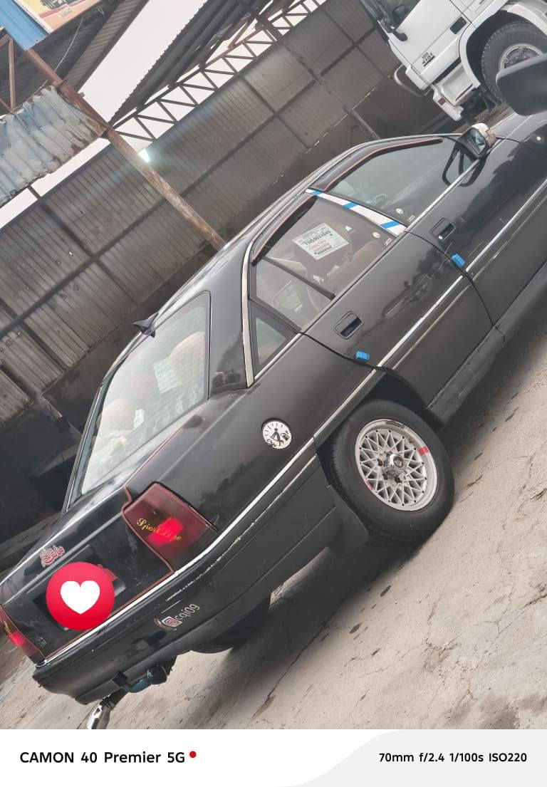 السلام عليكم اوبل اوميكا للبيع موديل 92 محرك 2000 بلادي كير عادي جام امامي كهربائي وخلفي يدات مسجل شاشه لمس سنتر لوك تقفيل وتفتيح عل ريمونت  سياره جاهزه كير ومحرك وباتري وصدر. امامي وخلفي كله جديد تخم تاير واكسل ترايك وين متريد رقم انبار تحويل مباشر سنويه لل2028  سياره مال جناي كهربائيات كله شغاله ومرتبه مكاني حبانيه
للاستفسار اكثر اتصل:
***********
